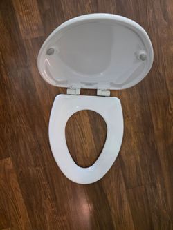 Brighton Elongated Soft Close Enameled Wood Removes for Easy Cleaning Toilet Seat in White