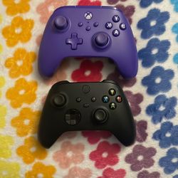 Wired (purple) Wireless (black) Xbox One Controllers