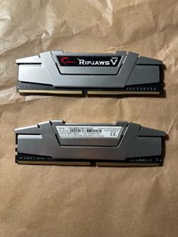 G.SKILL Ripjaws V 16GB (2x8GB) DDR4-2666 DIMM Desktop RAM F4-2666C15D-16GVS