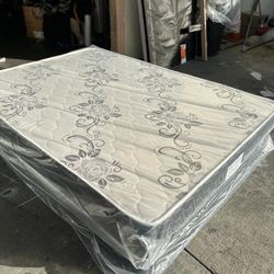 King Set Deluxe Brand New $259