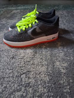 Nike Air Force 1 Low Wool Sneakers