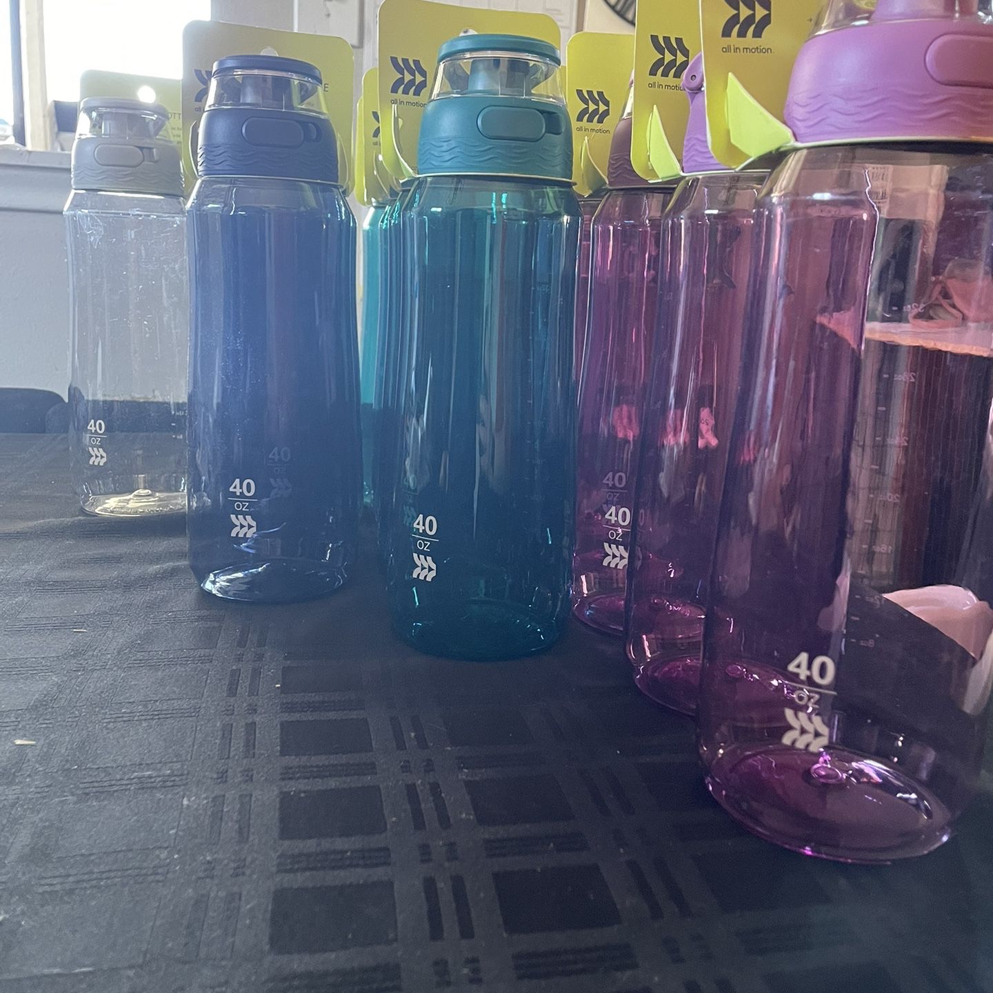 Tritan 40oz Water Bottles for Sale in Detroit, MI - OfferUp