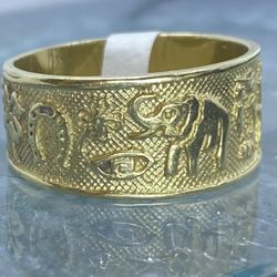 $775 Yellow Gold Lucky Figures Ring Band 