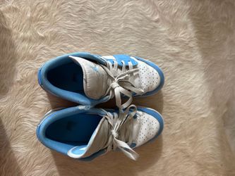 Nike shoes - size 5