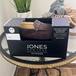 Levi's mens Moccasin Size M