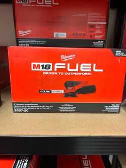 Milwaukee M18 FUEL 5" Random Orbital Sander