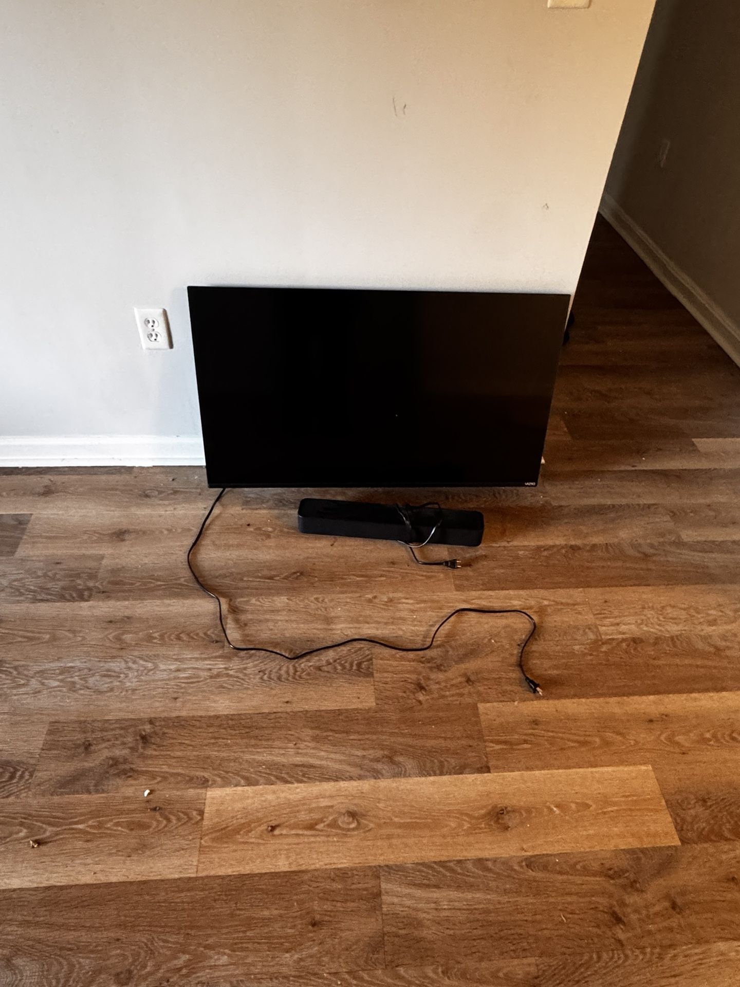 Tv and Sound Bar On Sale 