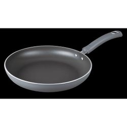 Mainstays Heavy Weight 8 inch Non-Stick Aluminum Skillet