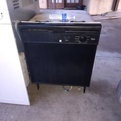Whirlpool Dishwasher Fully Functional $130