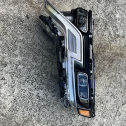 Kia carnival 2024 driver side projector LED headlight