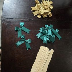 Craft Sticks & Bows