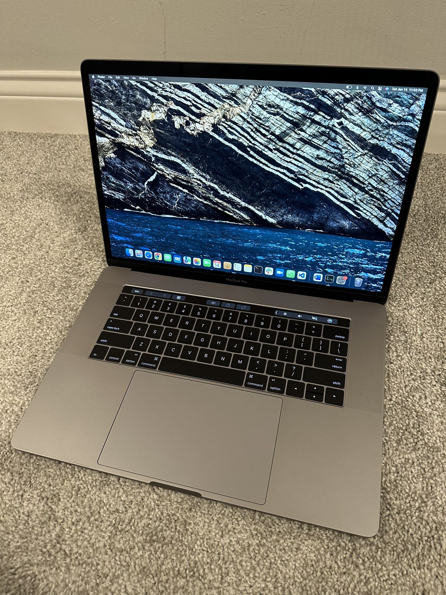 2016 Macbook Pro  15-inch