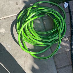 Vendo Un Royo De Manguera Una Andadera Y Una Día Para Bañar 