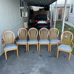 Vendo 6 Sillas 🪑 Tapiceria Nueva Casi Nuevas 