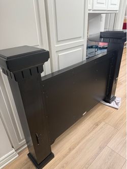 Queen size bedframe