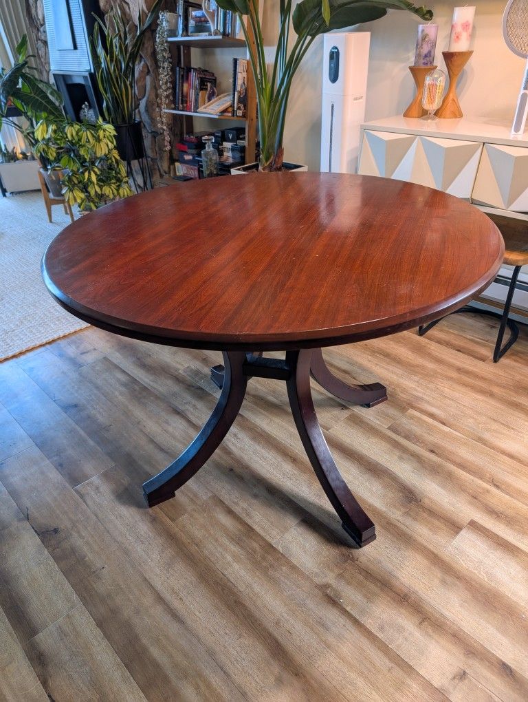 Dinning Table