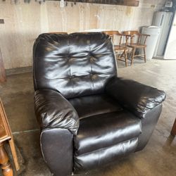 Recliner chair