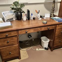 Ethan Allen Double Pedestal Desk
