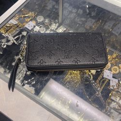 LV Wallet