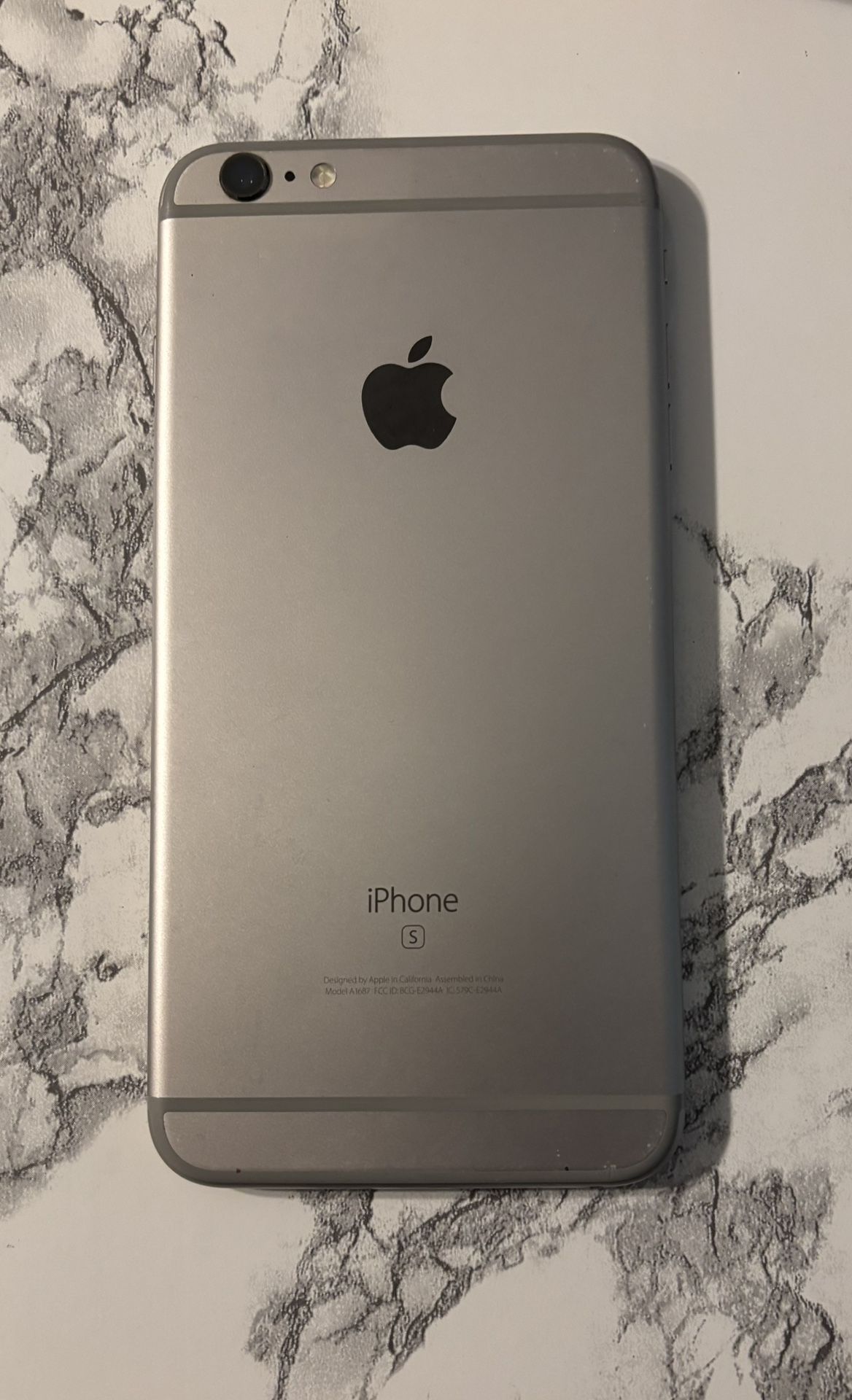 iPhone 6 with Lightning Charger 