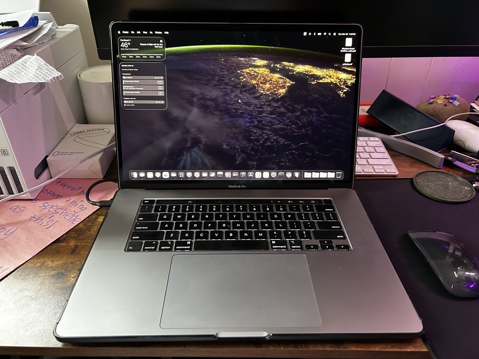 2019 MacBook Pro 16” i9 32GB 2TB Radeon Pro 5500m 8GB