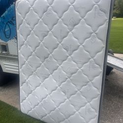 Full Mattress And Box Spring Set