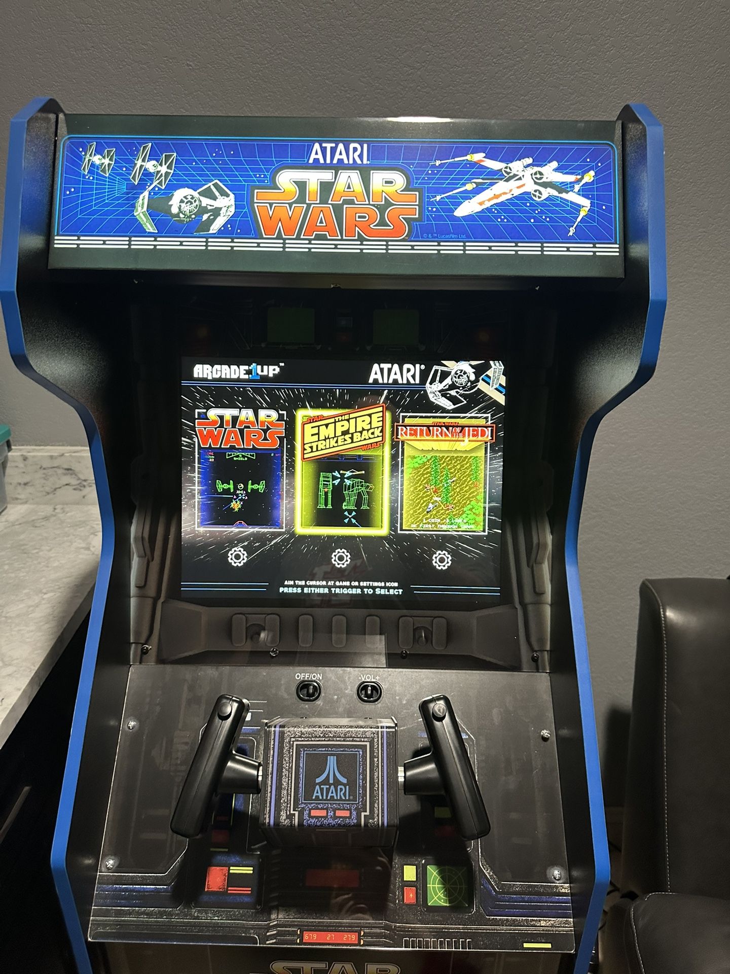 Arcade1 STARWARS Video Game - Only Played Twice