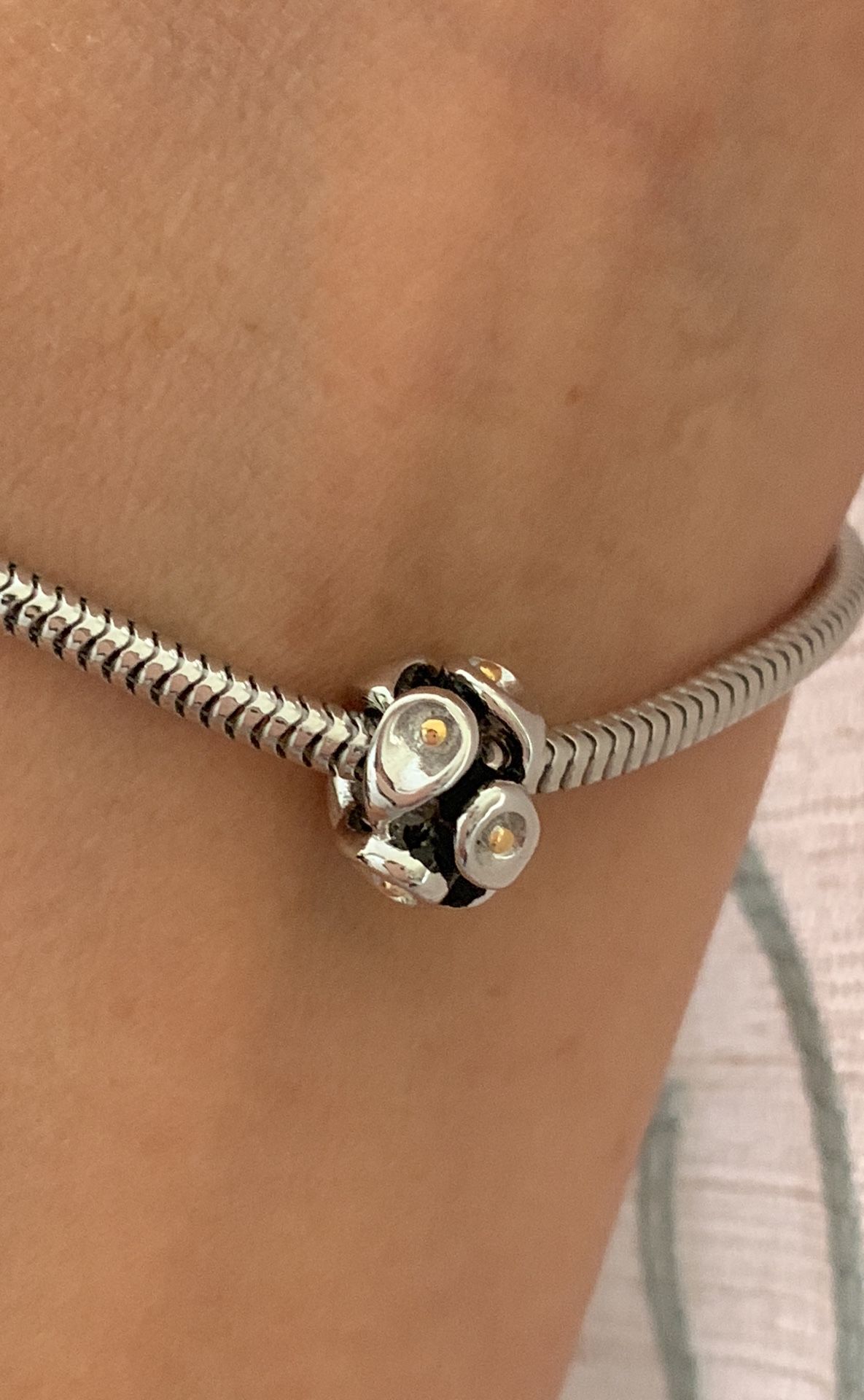 Solid 925 Sterling silver cola lily charm