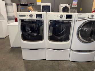 MAYTAG XL CAPACITY WASHER DRYER ELECTRIC SET