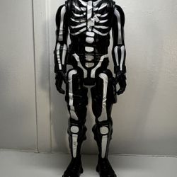 Fortnite Skull Trooper Victory Series Jazwares Epic 12" Action Figure