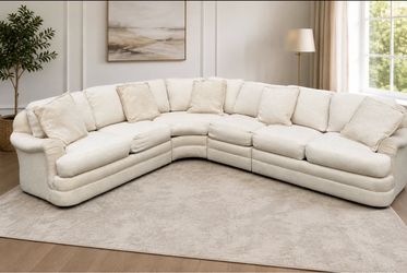 Sectional modular curved upholstered with soft texture fabric can be delivered for an additional cost Presio 300