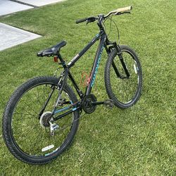 Diamondback Sorrento 27.5 mountain bike