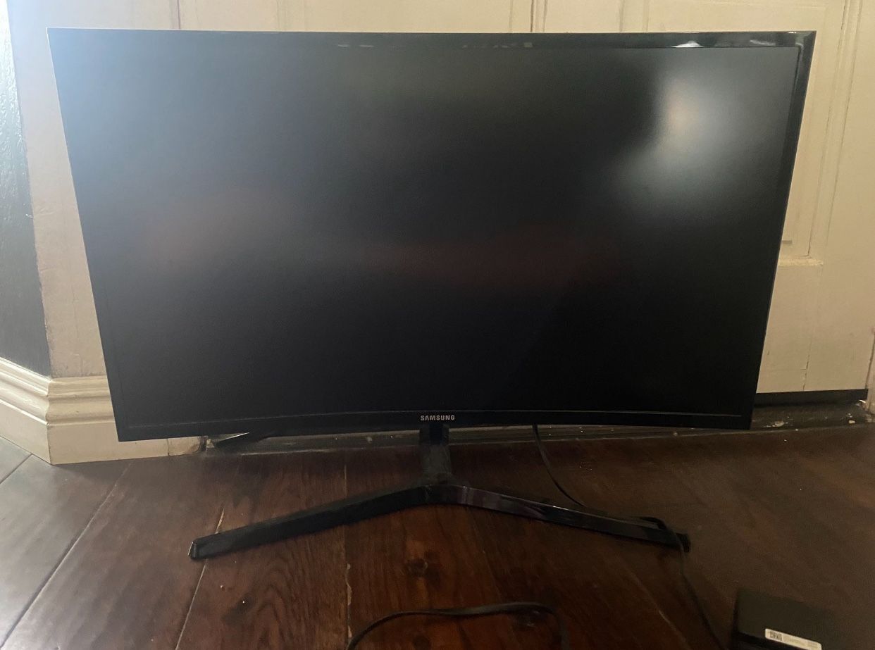 Samsung 24 Inch Curved Monitor