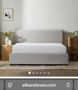 Silk And Snow King Bed 