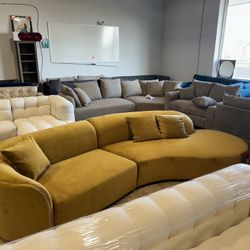 Galleria Japandi Style Curvy Sectional Sofa Gold Velvet