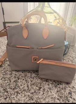 Dooney & bourke purse and wallet
