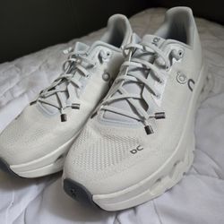 Oncloud Cloudtilt Women's Size 7 / Men's Size 5.5
