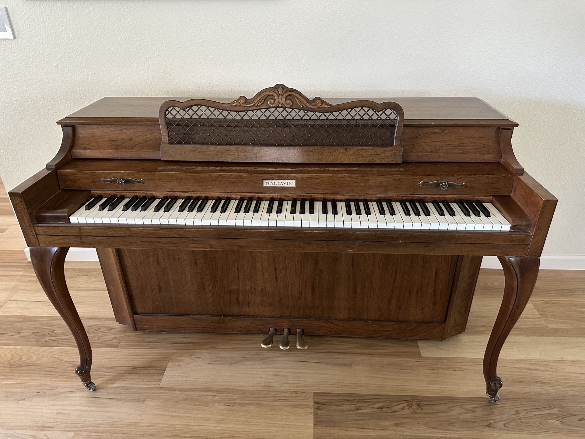 Piano- Baldwin