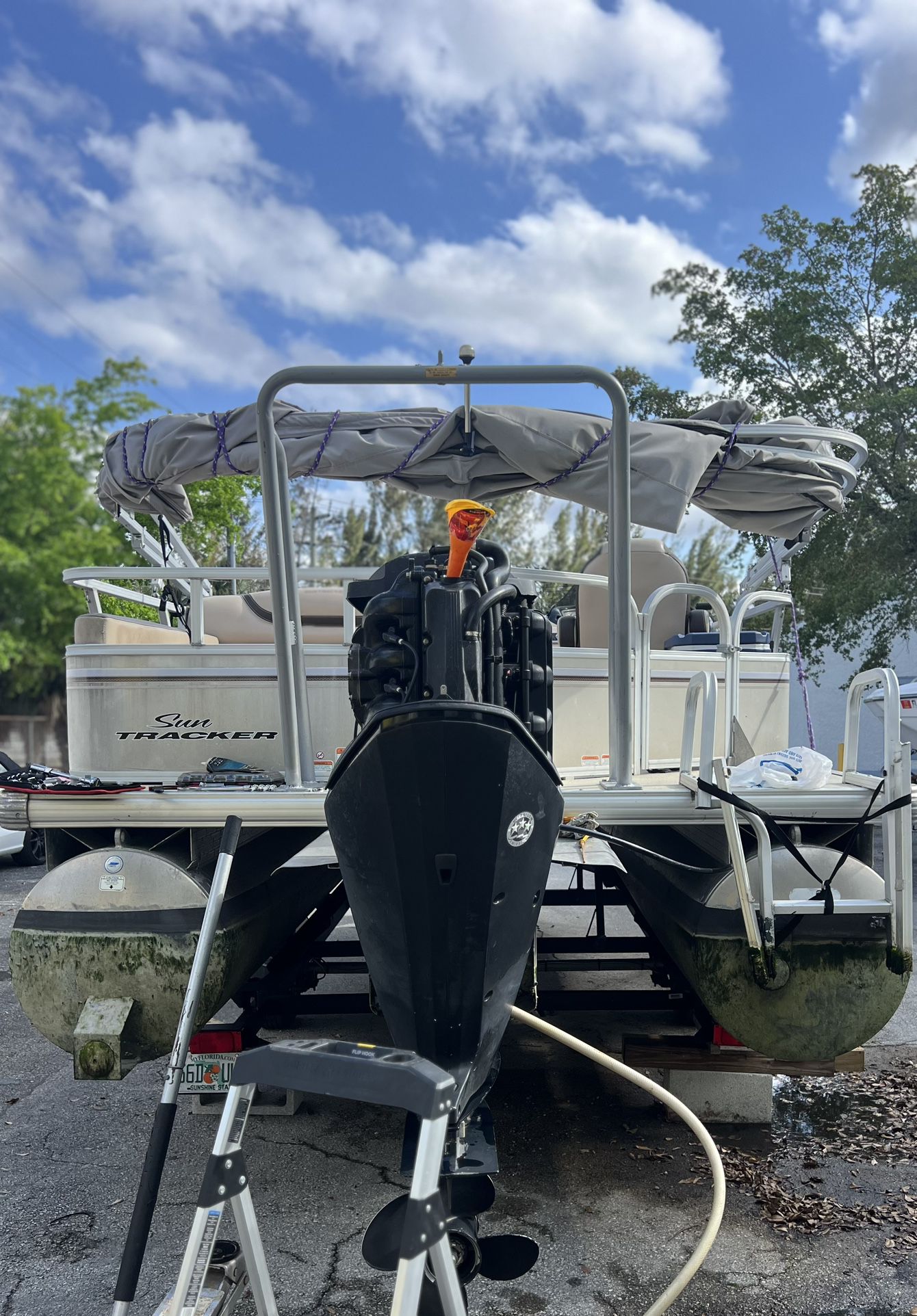 Boating equipment repair service, fixes and installations.