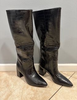 Women’s Faux Crocodile Print Boots 7