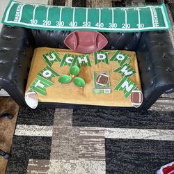 FOOTBALL DECORATIONS SEE PICTURE EVERYTHING $13