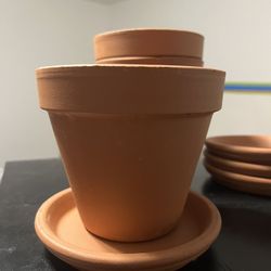 Pots & Saucer For plants - Terra Cota - Brand New 