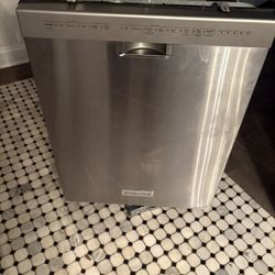 Kitchen aid Dishwasher