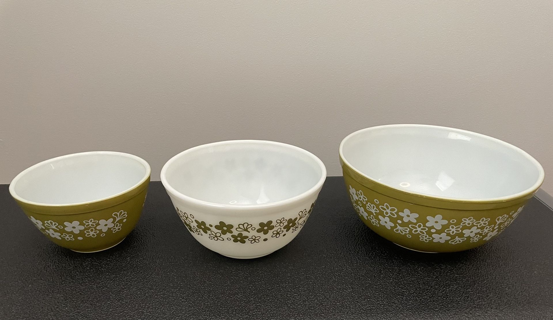 Vintage Pyrex In Daisy Spring Blossom. Rare And In...