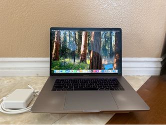 MacBook Pro 2019 i9 32G 500G 15” New Battery