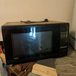 Used Microwave. Working As Usual