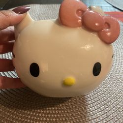 Hello Kitty Candle