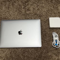 Apple MacBook Air 2020 13” (A2179) | Quad Core i5 1.1GHz | 8GB Ram | 512GB SSD