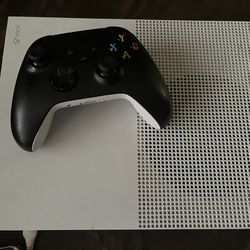 Xbox 1 S 1tb 1 Controller And 4 Games 