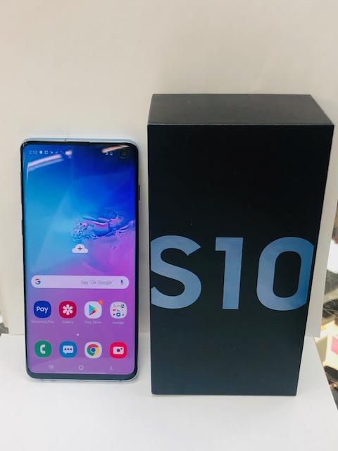 SAMSUNG Galaxy s10 cell phone LIKE NEW IN BOX! SPRINT